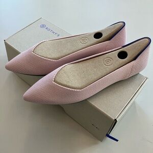 NWT: ROTHY'S The Point - Pointed Toe Ballet Flat in Petal Pink